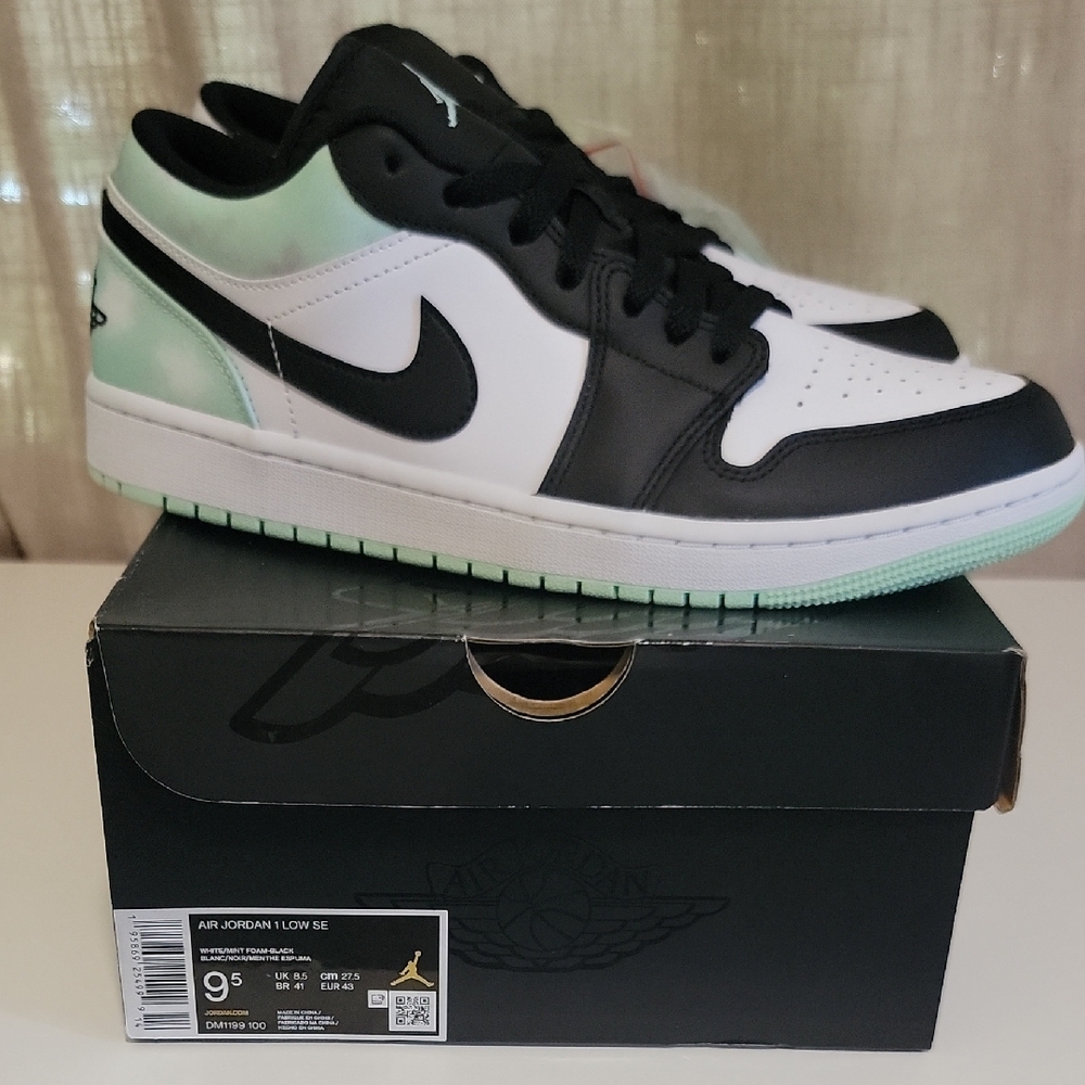 Air Jordan 1 Low Black and Green Iconic Tie-Die Design